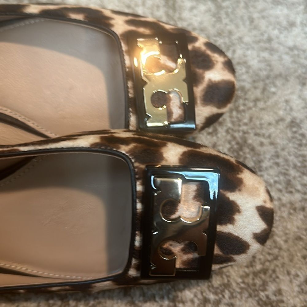 Tory Burch Gigi Block Heel Pump Calf Hair Natural Leopard 8.5 - Picture 2 of 8